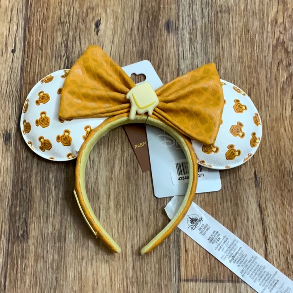 Loungefly Disney waffle Mickey headband